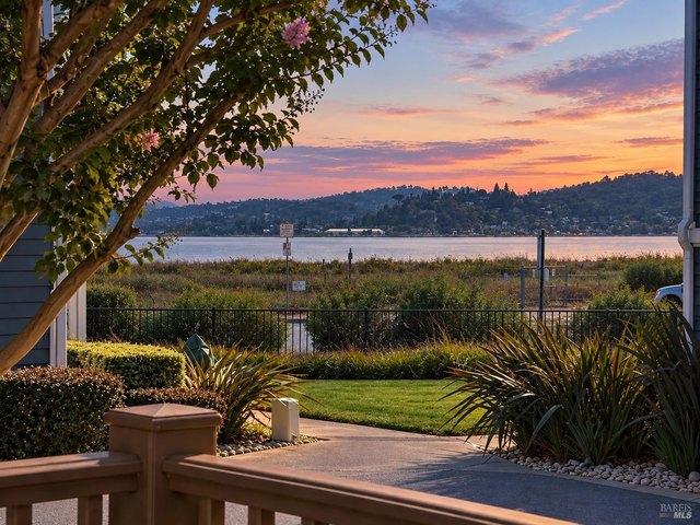 Condo for sale in Benicia, Solano County