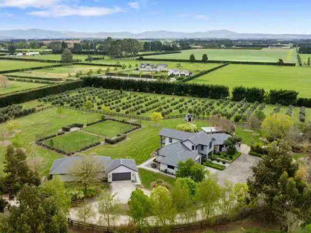 House for sale in Canterbury