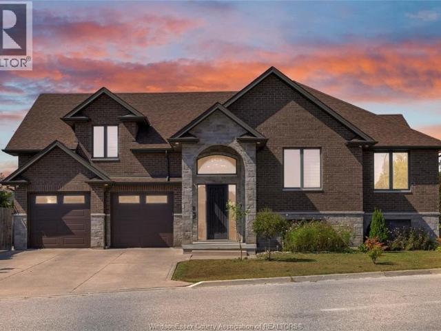 House for sale in Ontario