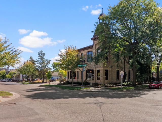 Property for rent in Summit - University, Saint Paul