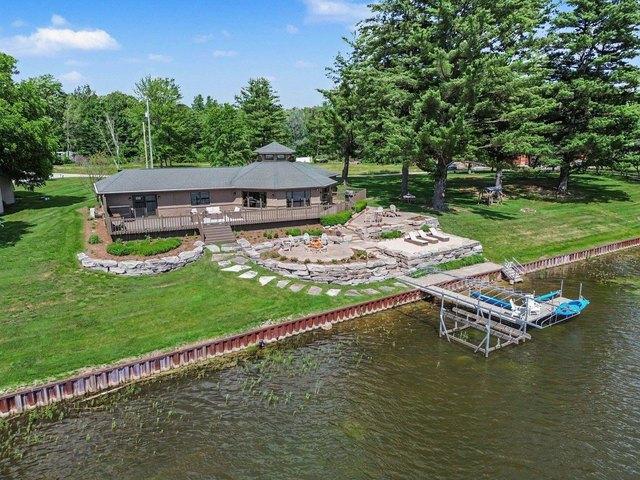 House for sale in Sanford, Michigan