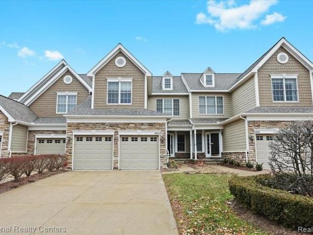 Townhouse for sale in Novi, Michigan