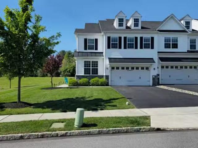 Condo for rent in Chester, Pennsylvania