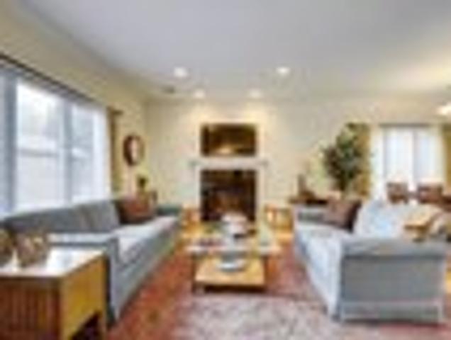 House for sale in Ridgefield, New Jersey