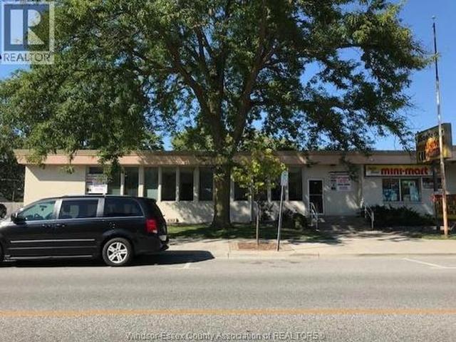 Commercial for rent in Lakeshore, Ontario