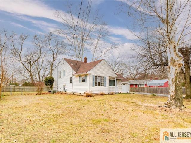 House for sale in East Brunswick, New Jersey