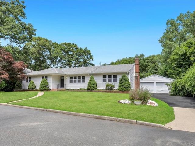 House for sale in Babylon, New York