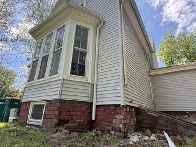 House for sale in Galesburg, Knox County