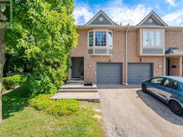 Townhouse for sale in Mississauga, Ontario
