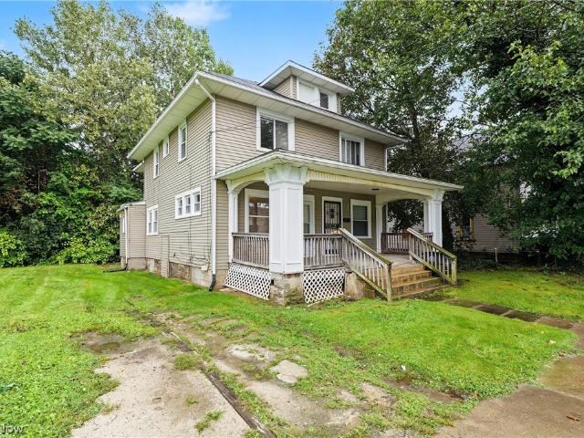 House for sale in Summit, Ohio