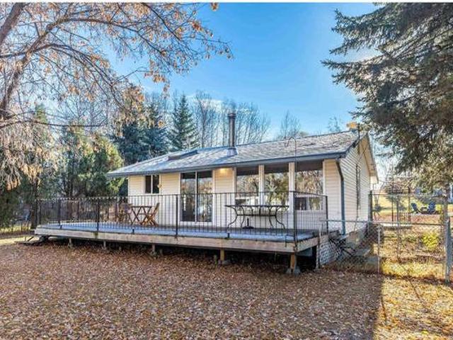 House for sale in Edmonton