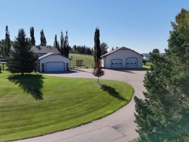 House for sale in Alberta