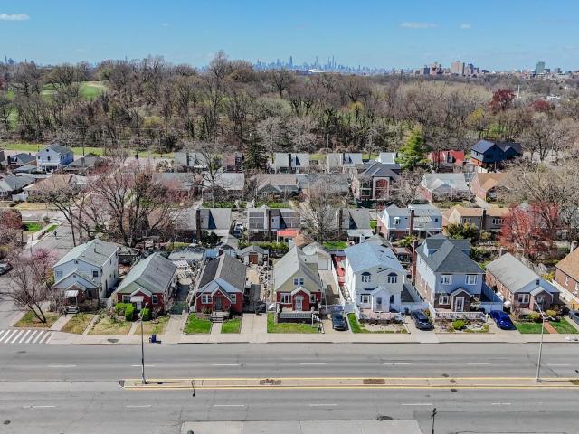 Property for sale in Queens, Arverne