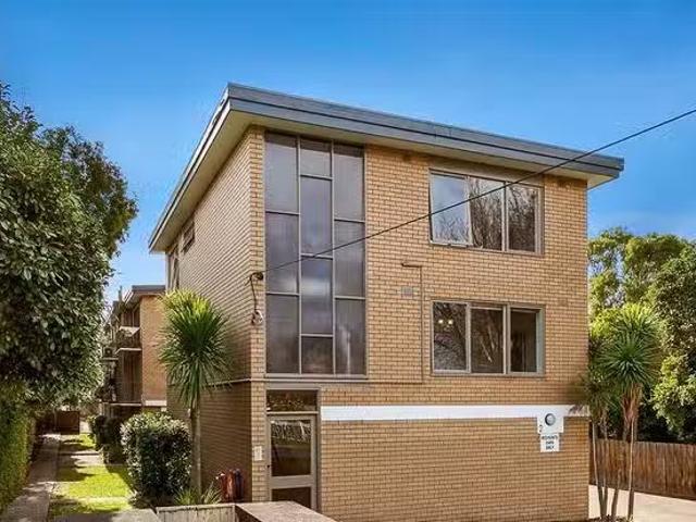 Apartment for rent in Box Hill