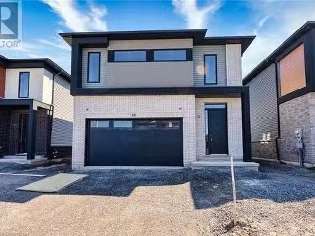 House for sale in Niagara, Ontario