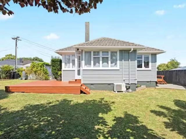 House for sale in Papakura
