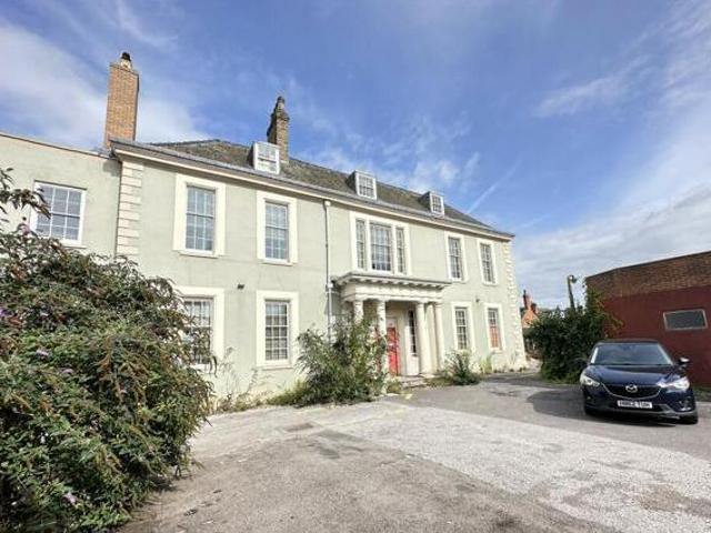 House for sale in Hyde Park, South Yorkshire
