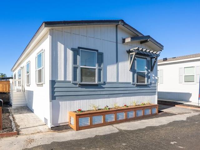 House for sale in Freedom, California