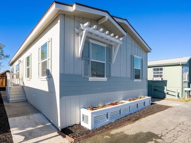House for sale in Freedom, California