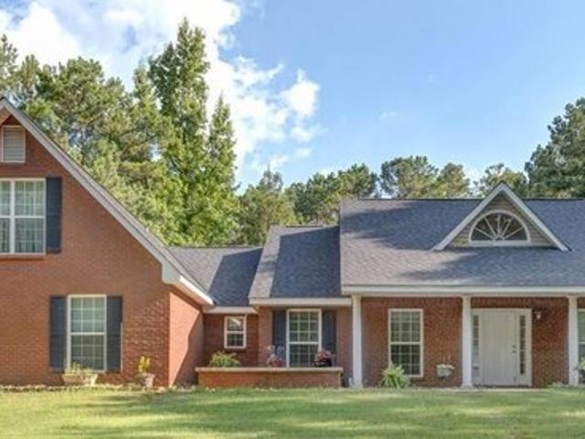 House for sale in Hamilton, Georgia