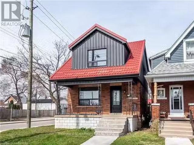 House for sale in Ancaster, Ontario