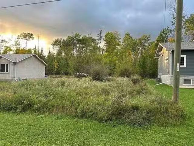 House for sale in Pinawa, Manitoba