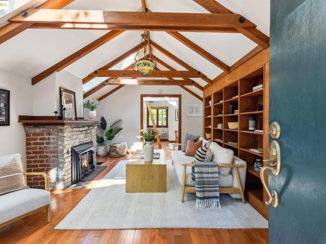 Condo for sale in Berkeley