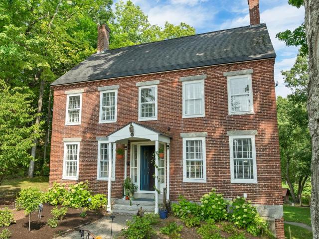 House for sale in New Hampshire