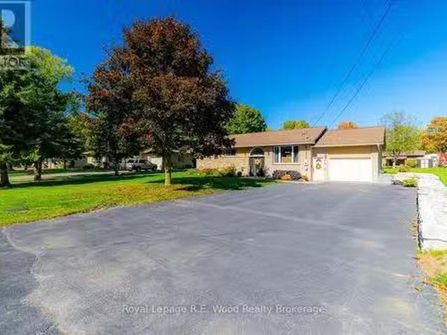 House for sale in Tillsonburg, Ontario