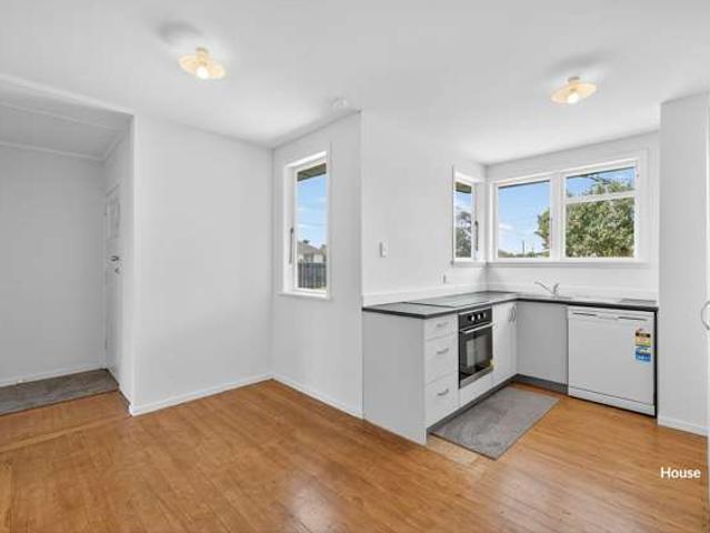 House for sale in Chaslands, Canterbury