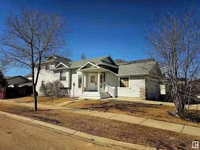 House for sale in Saint Albert, Alberta