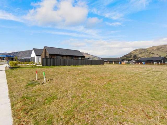 Land for sale in Wānaka, Queenstown-Lakes District