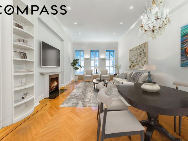 Property for sale in Manhattan Community Board 8, New York