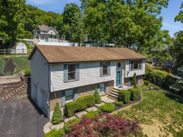 House for sale in Annandale, New Jersey