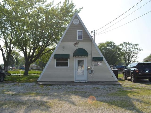 House for sale in Leesburg, Indiana