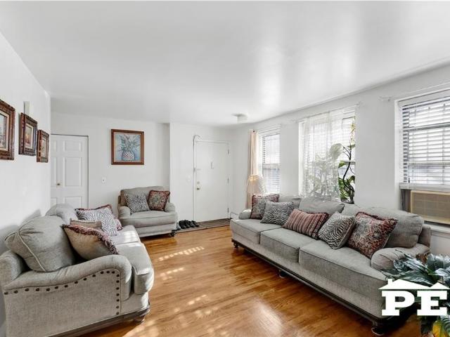 Condo for sale in Arverne, New York