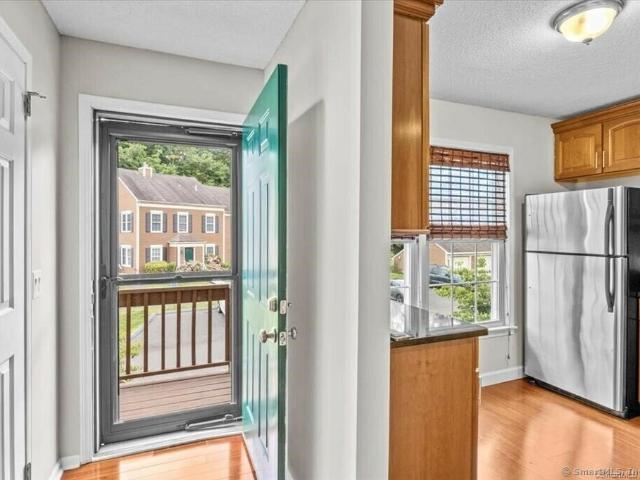 Townhouse for rent in Branford