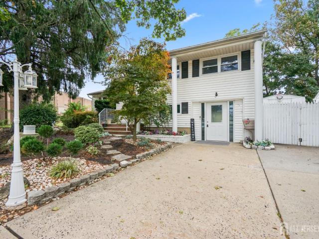 House for sale in Parlin, Sayreville