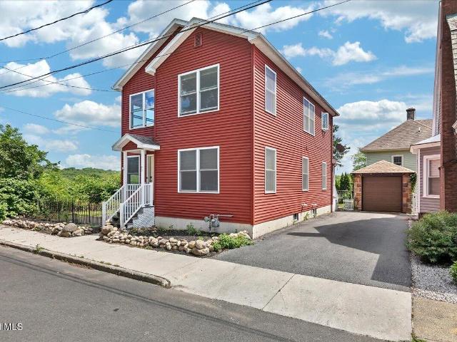 House for sale in Saratoga, New York