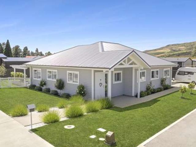 House for sale in Otakou