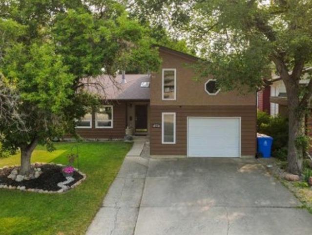 House for sale in Indian Battle Heights, Lethbridge