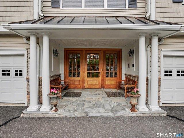 Condo for sale in Newtown, Connecticut