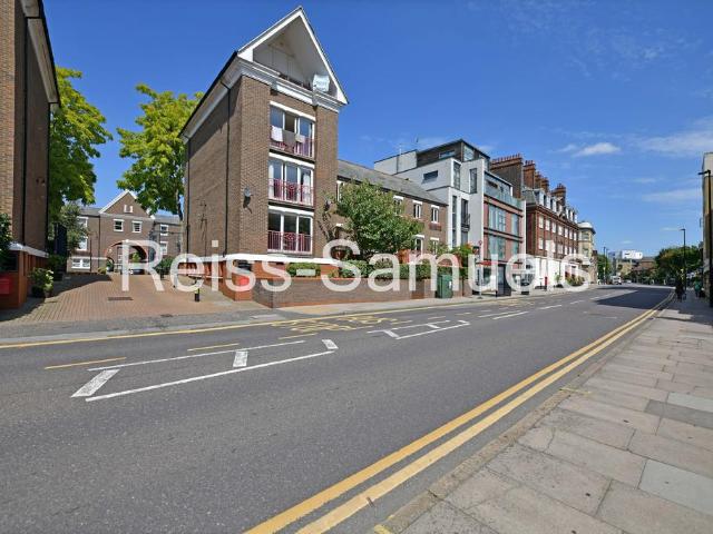 House for rent in Cubitt Town, Greater London