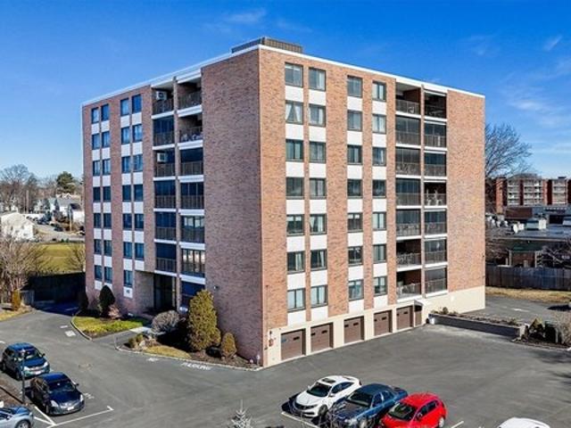 Condo for sale in Melrose, Massachusetts