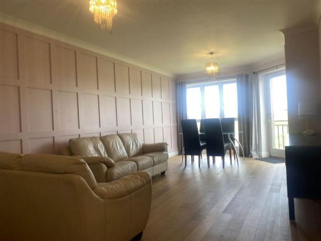 Apartment to rent in Portmarnock, North Tipperary