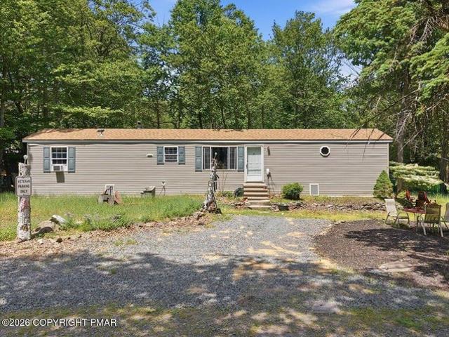 House for sale in Newfoundland, Pennsylvania