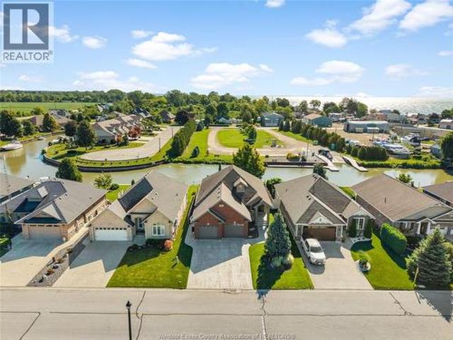 House for sale in Kingsville, Ontario