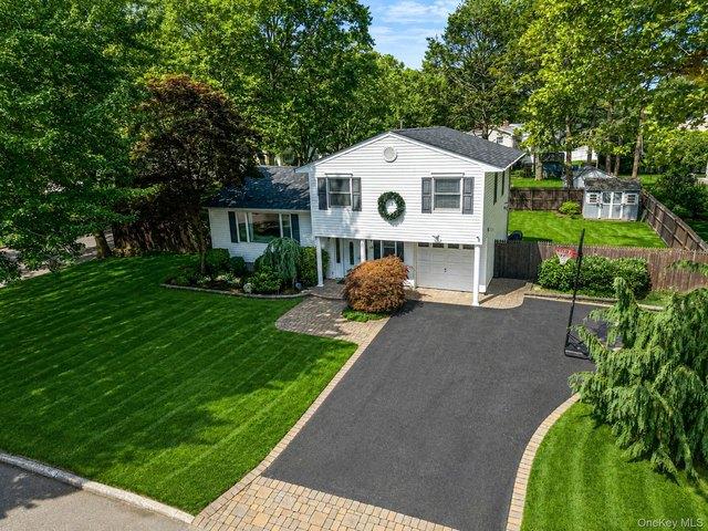 House for sale in Huntington, New York