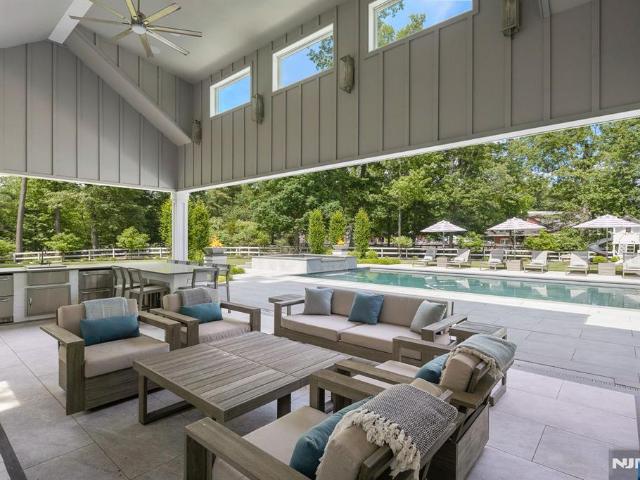 House for sale in Montvale, New Jersey