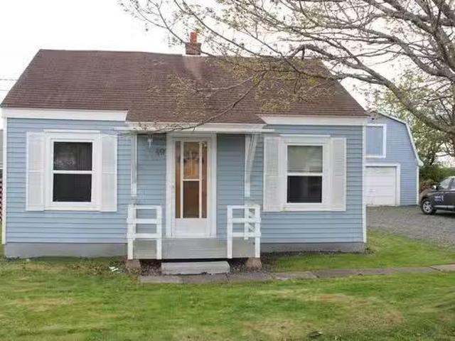 House for sale in Pictou, Nova Scotia